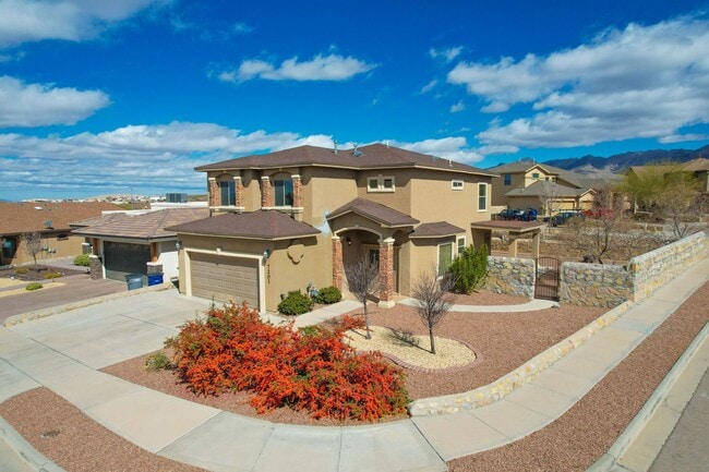 Photo - Beautiful Corner lot House