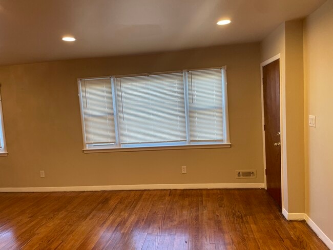 Photo - 24 Grand Ave Unit 1