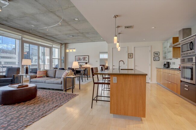 Photo - 1620 Little Raven St Unit 601