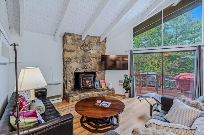 Photo - 2364 Willard Rd