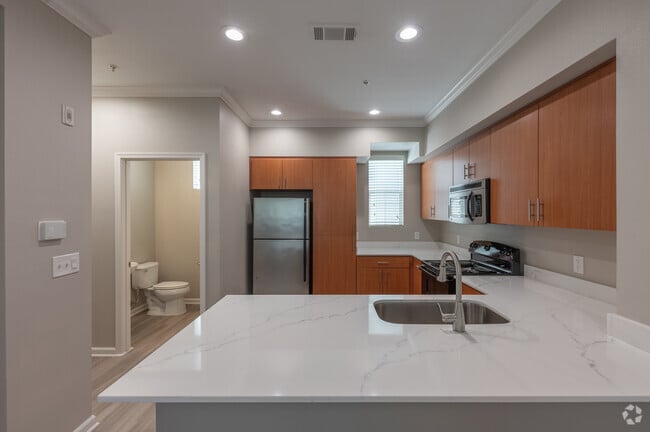1 BR, 1.5 BA - 1023 SF - Liberty Square
