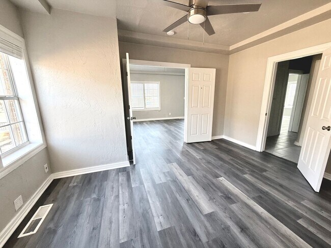 Photo - Large 4BD 2BA Home w/ Bonus Room close to Oklahoma City University!!