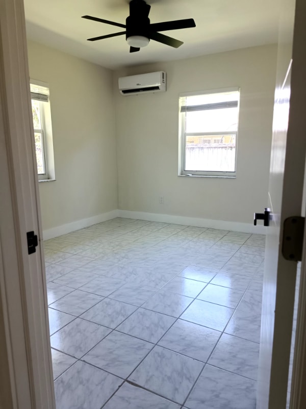 Photo - 2489 SW 27th St Unit 6