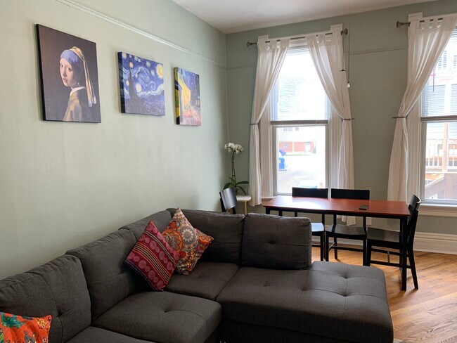 Building Photo - 3015 N Clifton Ave Unit #1R