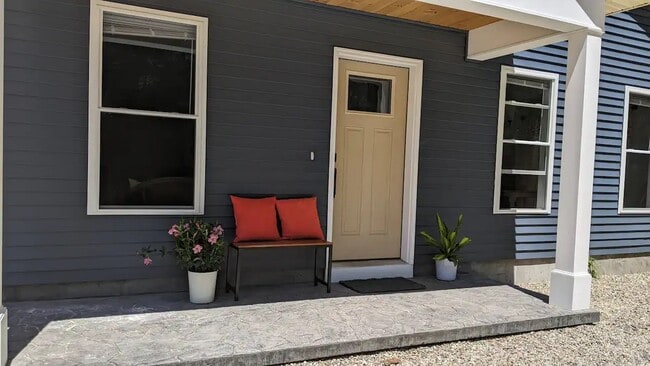 Photo - 307 Union St