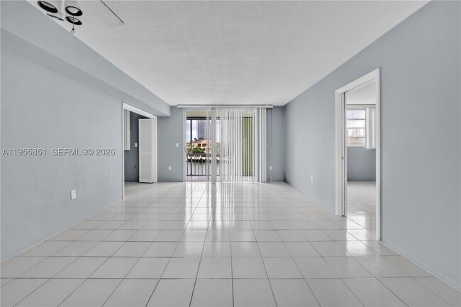 Photo - 3030 Marcos Dr Unit T409(AVAILABLE NOW)