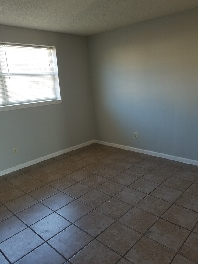 718 Demaret Dr Unit 718-A Demaret