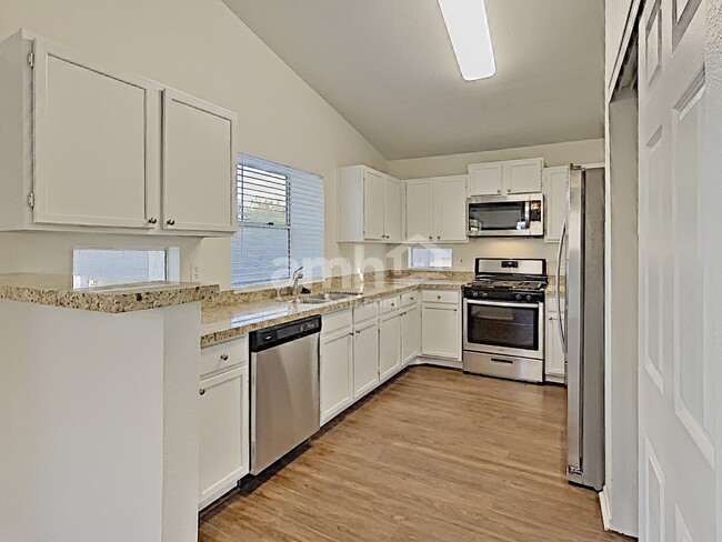 Photo - 1508 Meteorite Cir