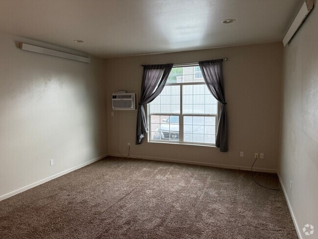 Building Photo - 1930 Monte Vista Dr Unit 6 Rental