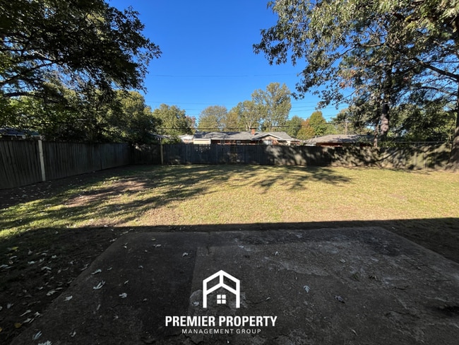 Photo - 1508 E Raines Rd