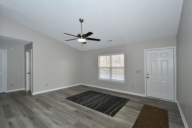 Photo - 116 Milbros Ln