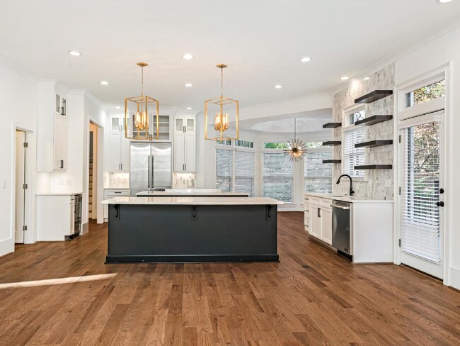 Photo - Beautifully built, renovated home boasts 5...