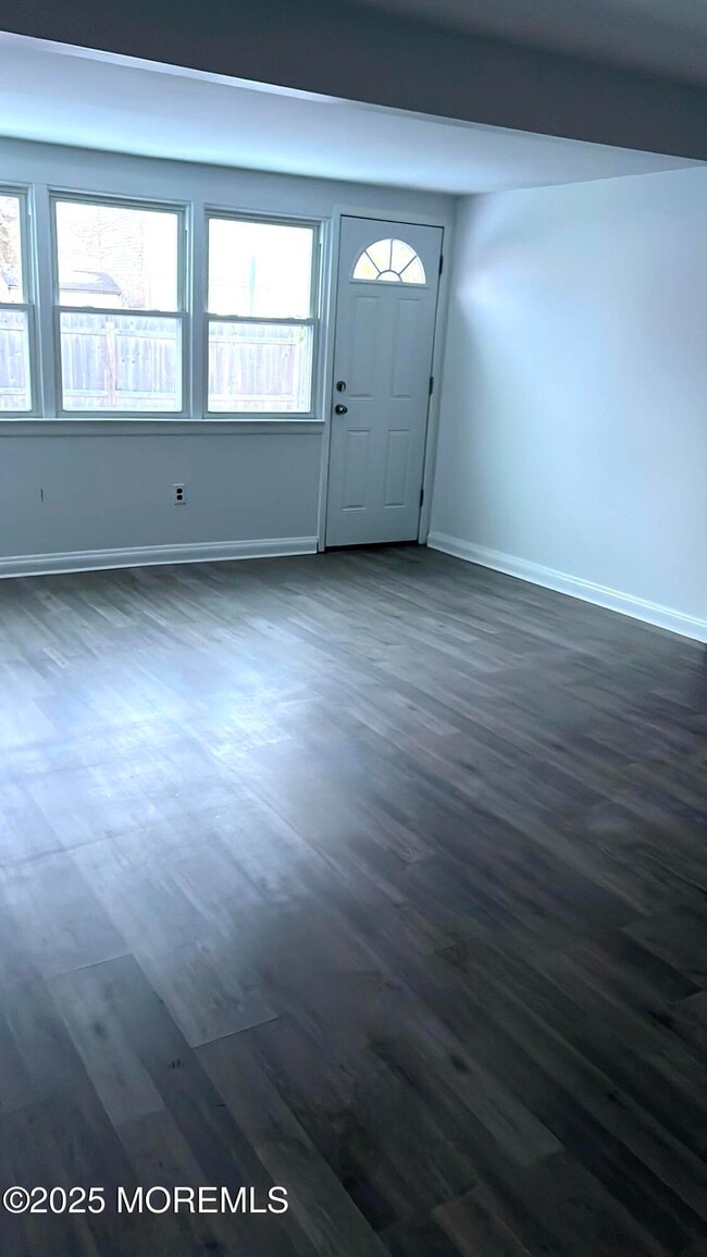 Photo - 439 Mantoloking Rd