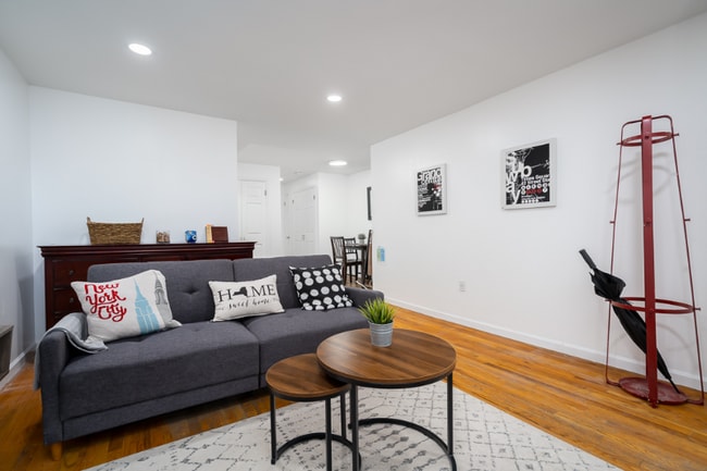 Photo - 1714 Dean St