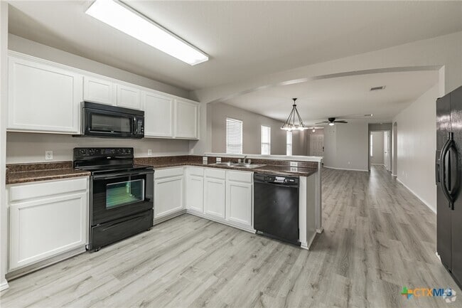 Building Photo - 105 Pullman Pl Blvd Rental