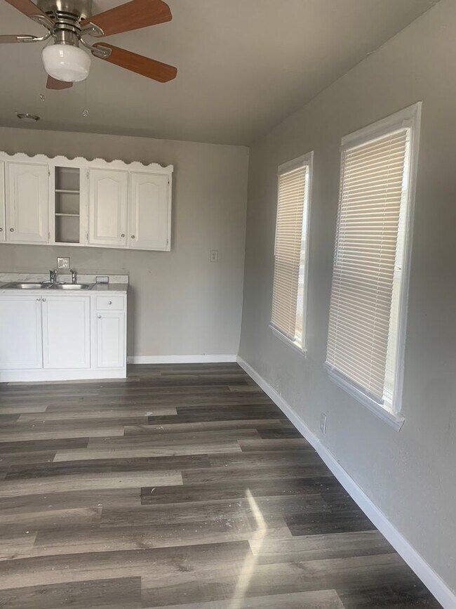 1/1 tenant pays own utility bills Rental House Rental in Amarillo, TX