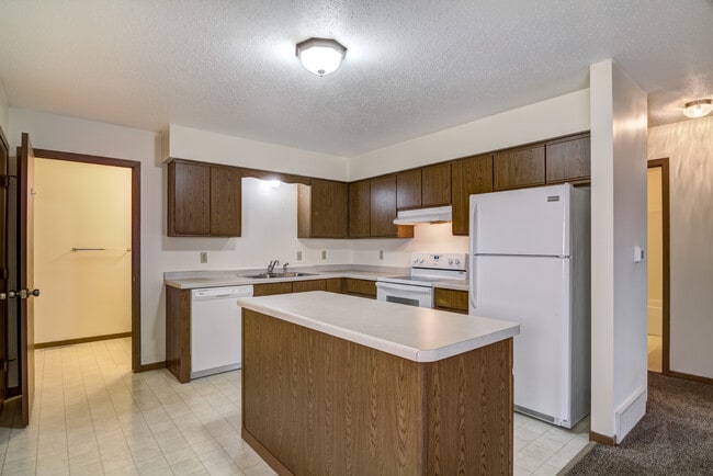 Photo - 13236 39th Ave N