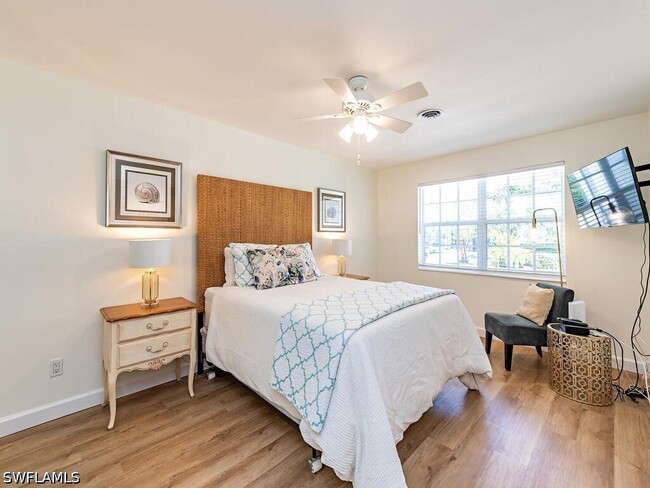 Photo - 1471 Mandarin Rd