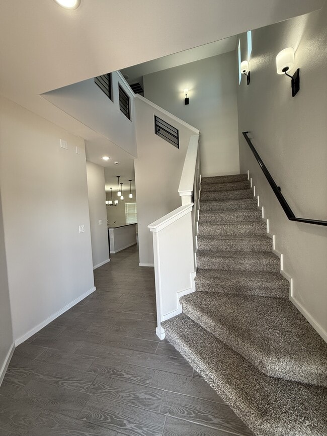 Photo - 1099 Sky River St