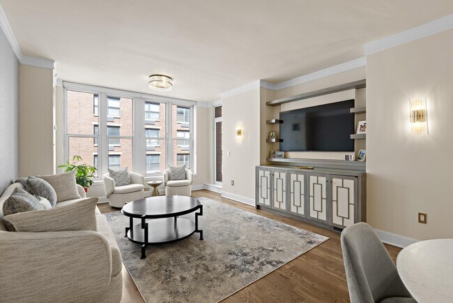 Photo - 1125 Maxwell Ln Unit 726