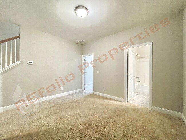 Photo - 139 Manordale Dr