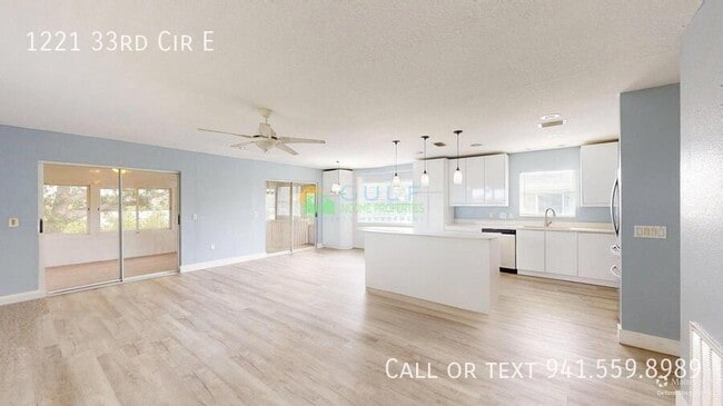 Photo - 1221 33rd Cir E