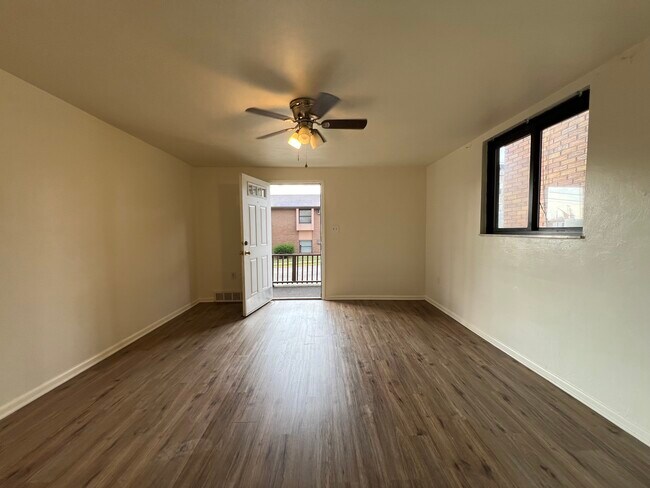 Photo - 935 Punta Gorda Ave