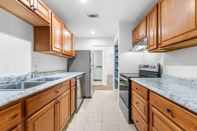 Photo - 3575 Oakvale Rd