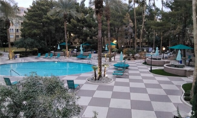Building Photo - 230 E Flamingo Rd Unit 201 Rental