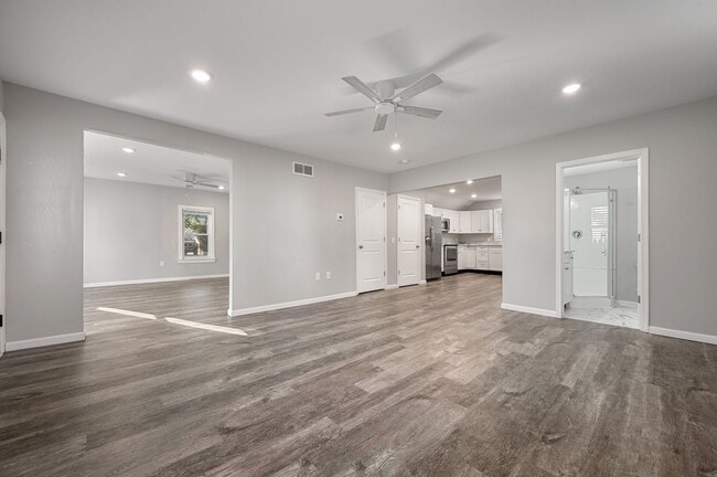 Photo - 107 Southern Blvd