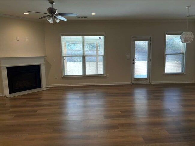 Building Photo - 4615 Fallow Ln