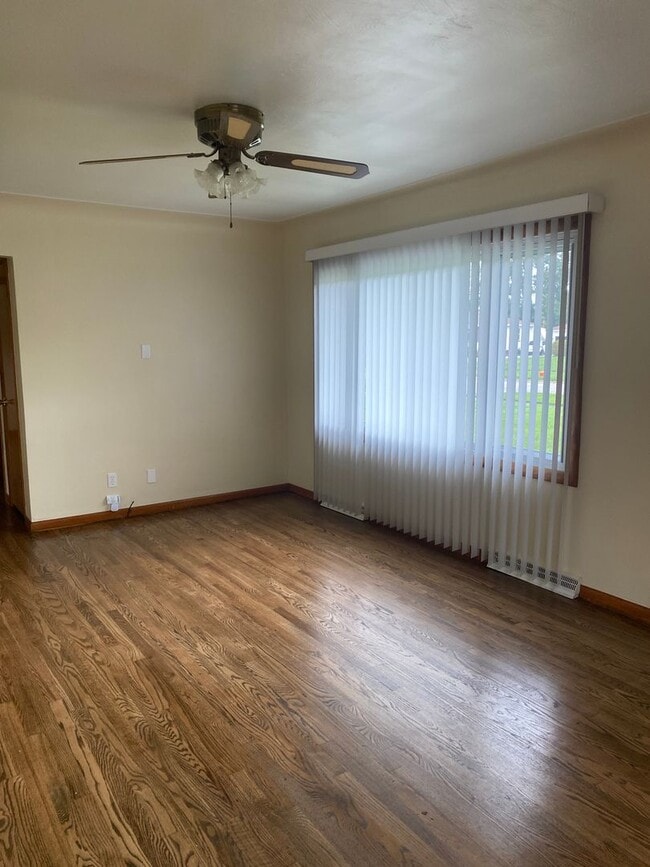 Photo - 343 Beverly Hills Dr