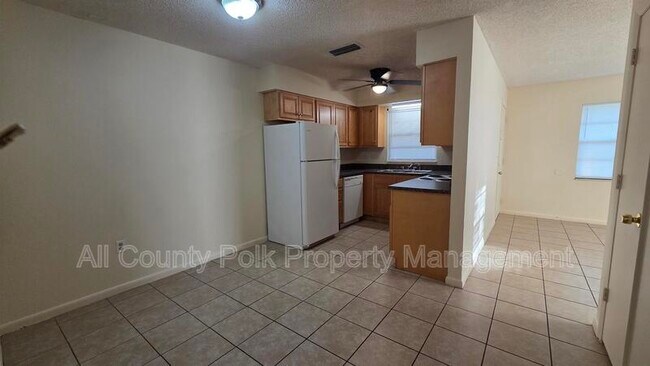 Photo - 1010 Jacks St