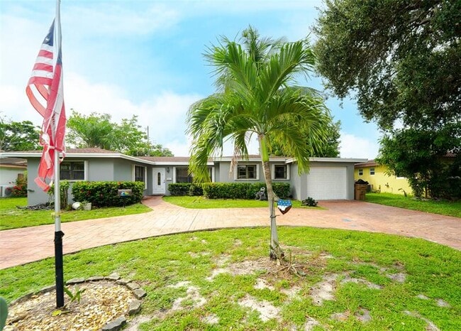 Building Photo - 816 SE 13th Ct Rental