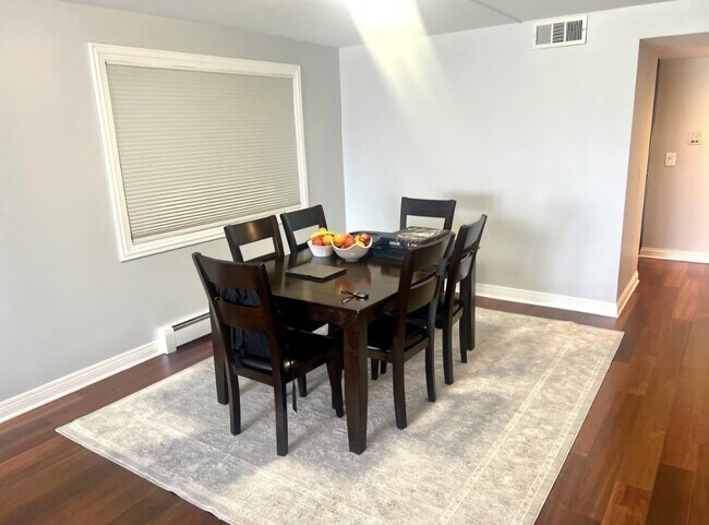 Photo - 5447 W Lawrence Ave Unit 301