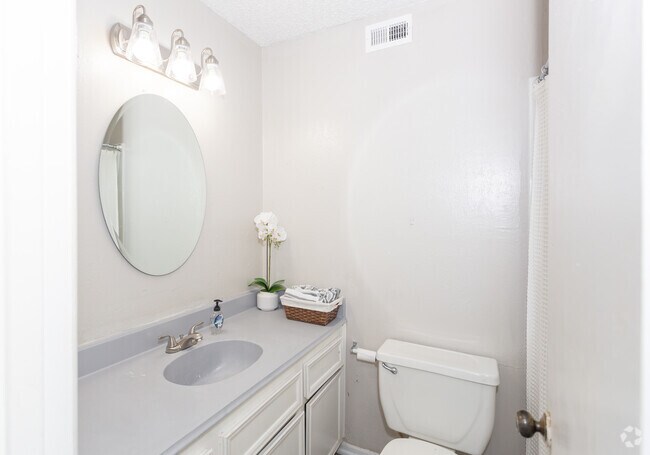 2BR 2BA- Master Bathroom