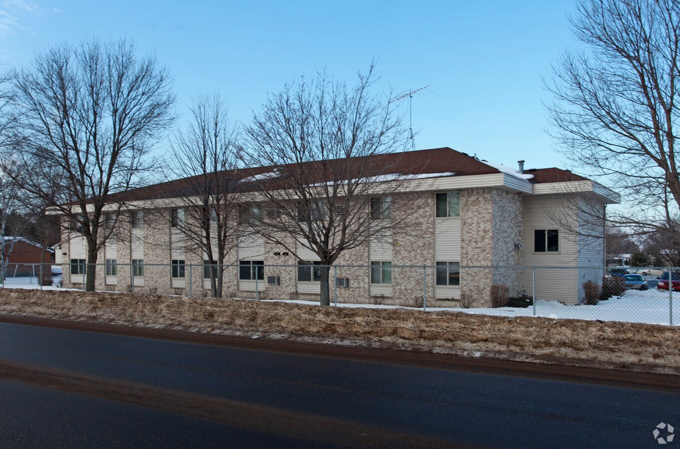 Photo - Falls Manor Apartments