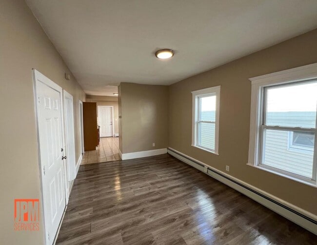 Photo - 66 Thornton St