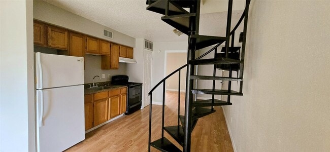 Photo - 12900 Walden Rd