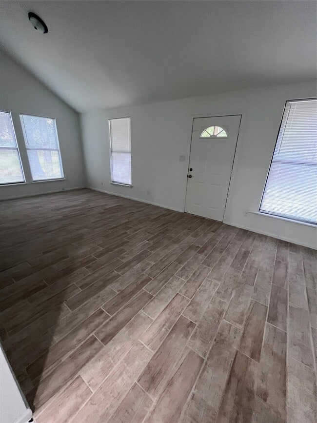 Photo - 21534 Cedar Ln