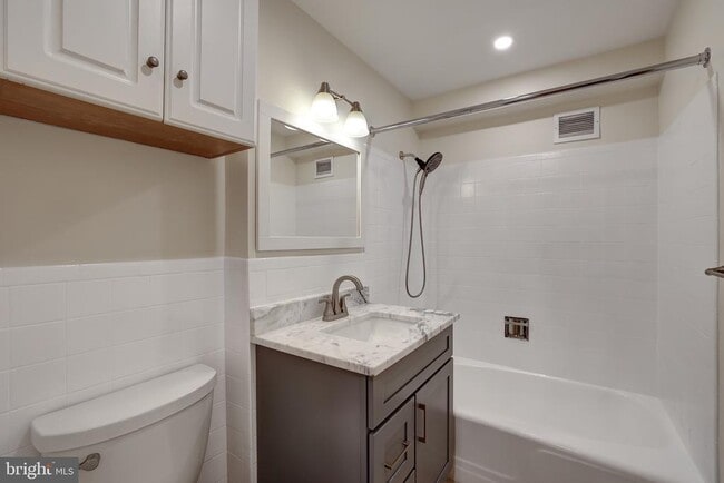 Photo - 2711 Ordway St NW Unit 302