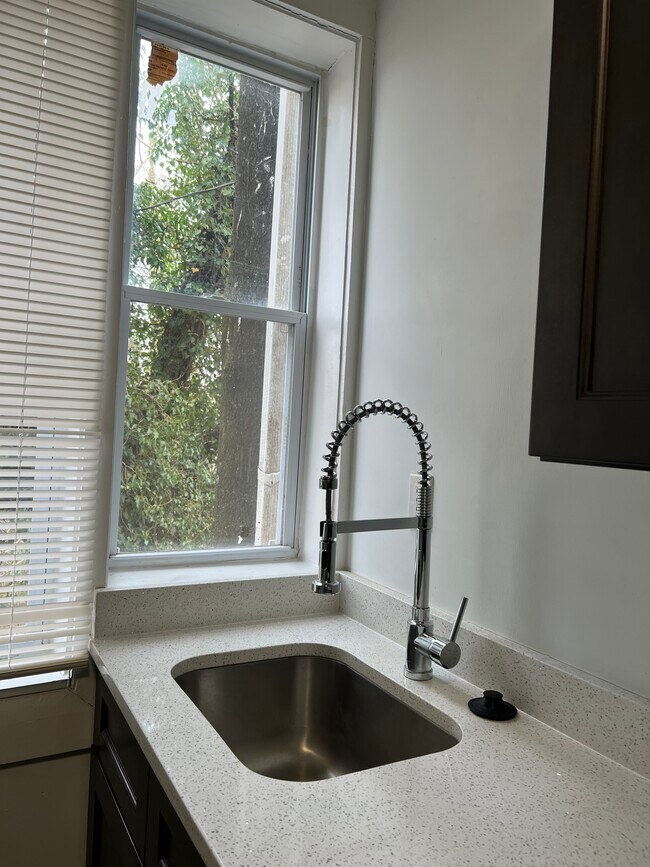 Photo - 4225 Ivanhoe Ave