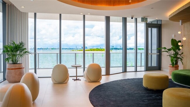 Photo - 700 NE 24th St Unit 2705