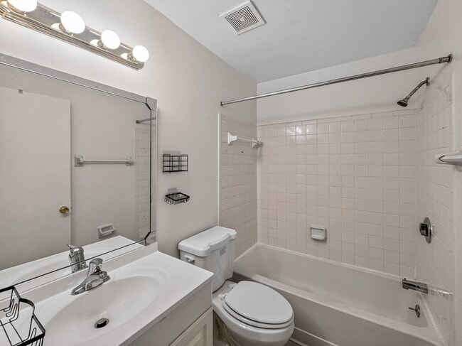 Photo - 602 Kenwick Cir