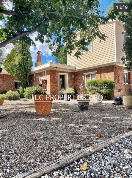 Photo - 31 Ranchitos Rd NW