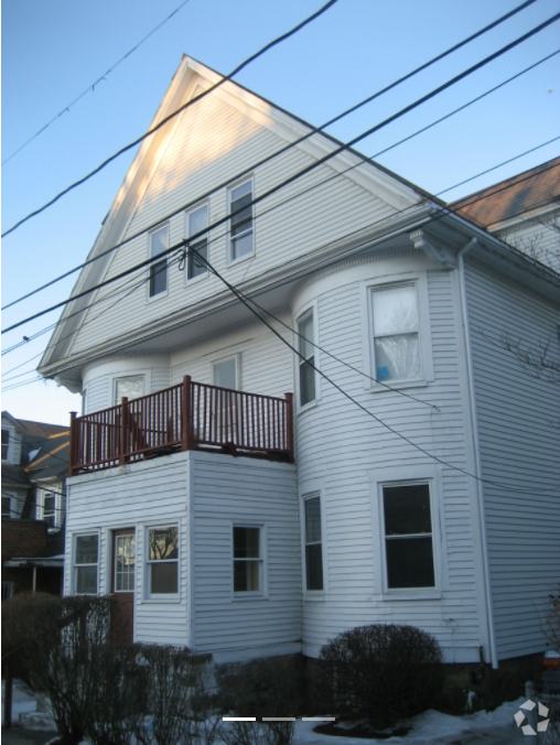 Building Photo - 32 Gordon St Rental