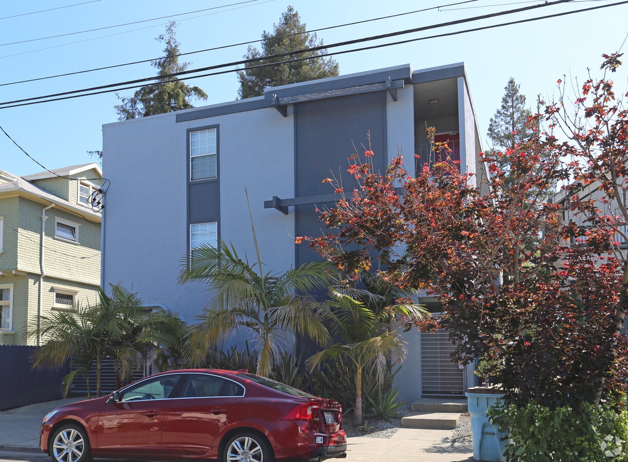 Photo - 2537 Fulton St