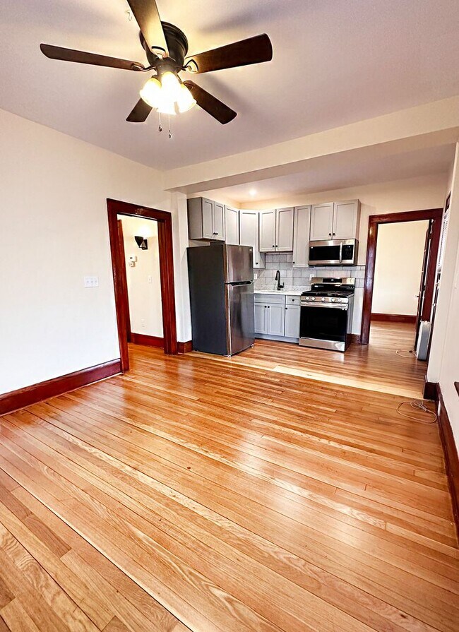 Photo - 44 Drew St Unit APT 1