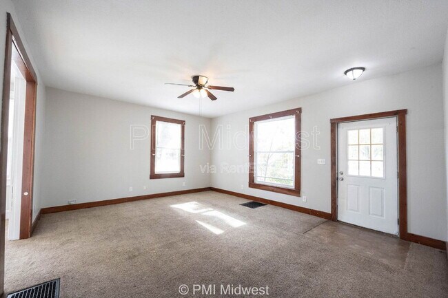 Photo - 411 S East St