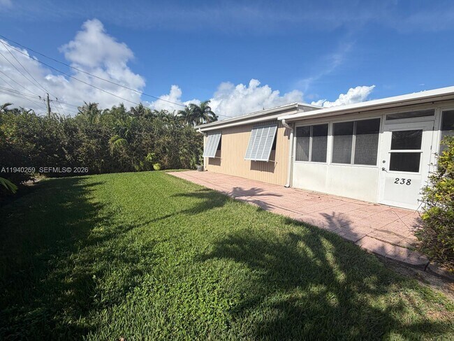 Photo - 238 SE 3rd St